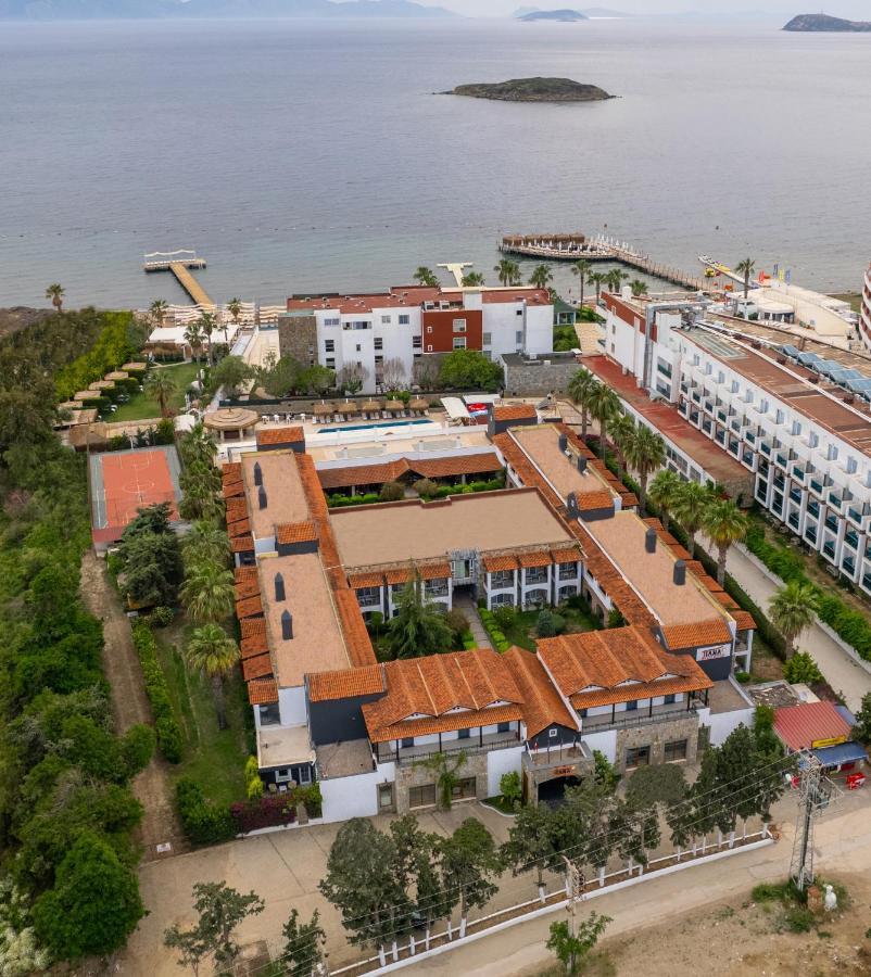 Tiana Beach Resort Turgutreis Exterior photo